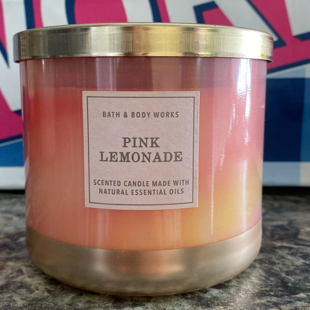 Bath & body Works Pink Lemonade 3- wick candles